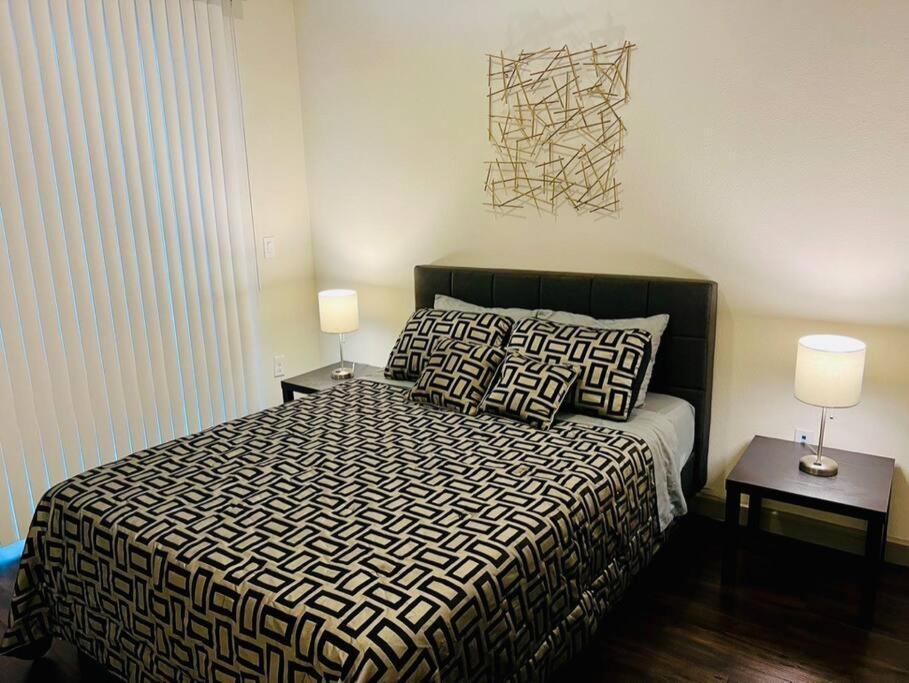 Apto 1 Bed - Kitchen - Free Parking Apartment Houston Ngoại thất bức ảnh