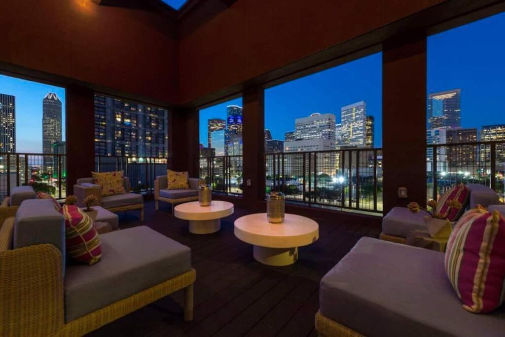 Apto 1 Bed - Kitchen - Free Parking Apartment Houston Ngoại thất bức ảnh